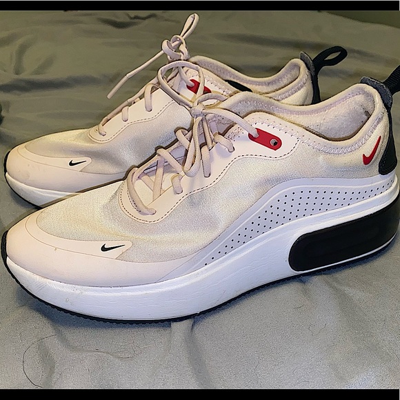 Air Max Bella - Picture 1 of 4